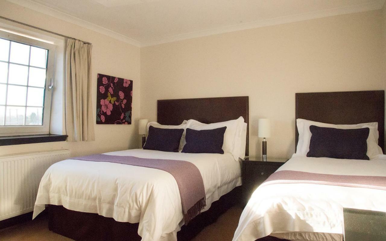 Aaron Glen Guest House Loanhead 외부 사진