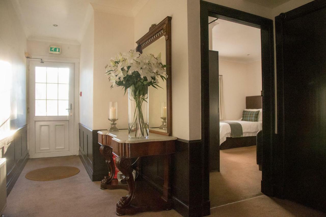 Aaron Glen Guest House Loanhead 외부 사진